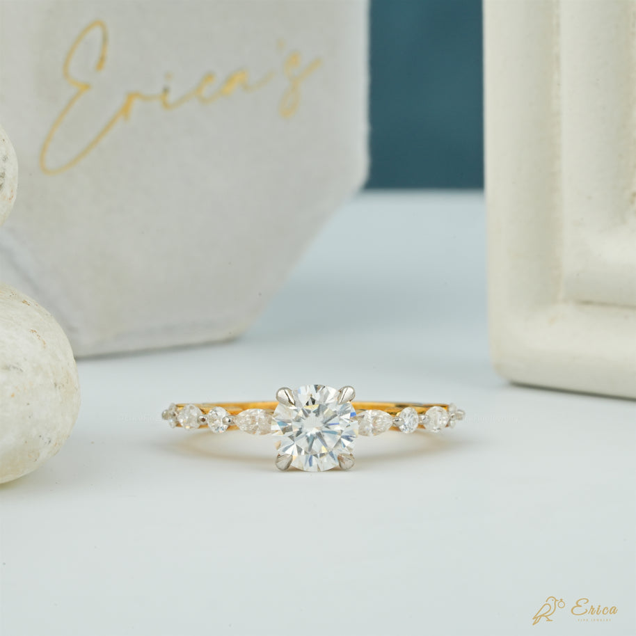 The Glow - Pavé Round Ring