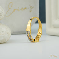 The Chevron - Curved Pavé Band
