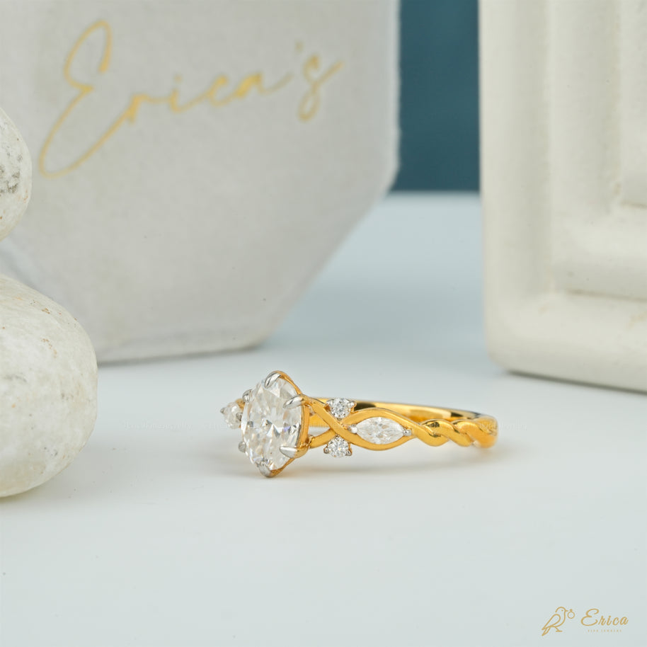 The Enchanted - Oval Vine Ring
