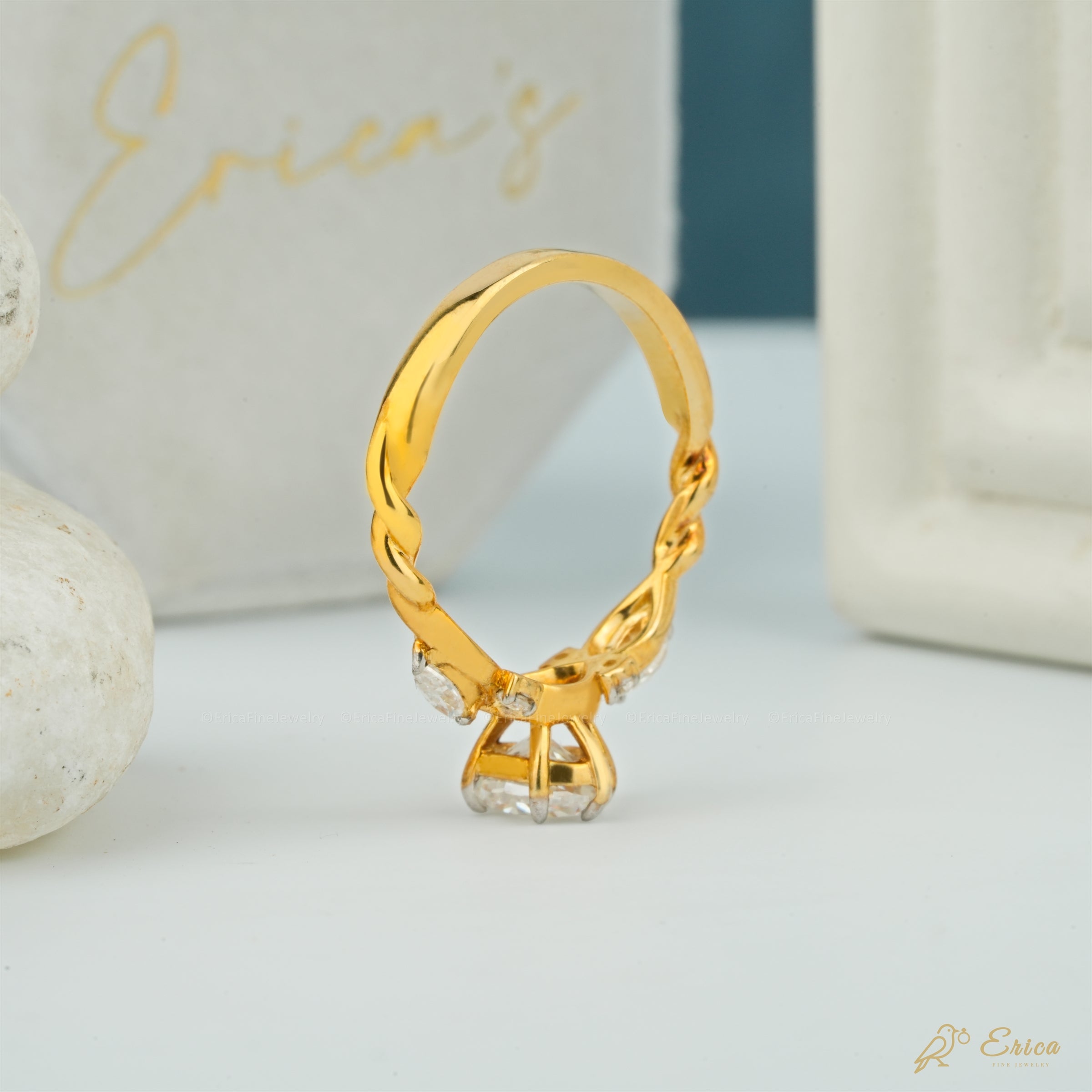 The Enchanted - Oval Vine Ring