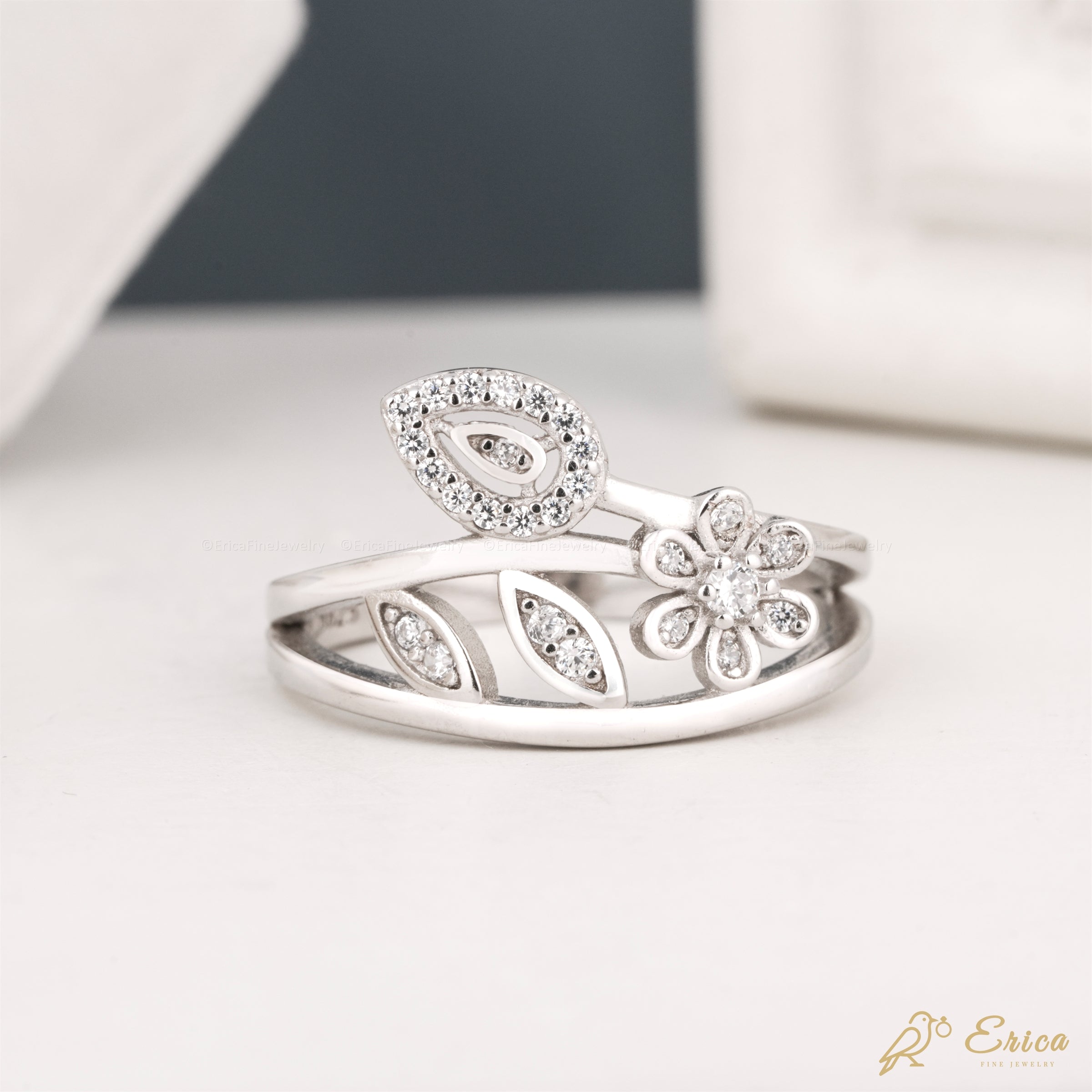 The Garden - Flower & Leaf Botanical Ring