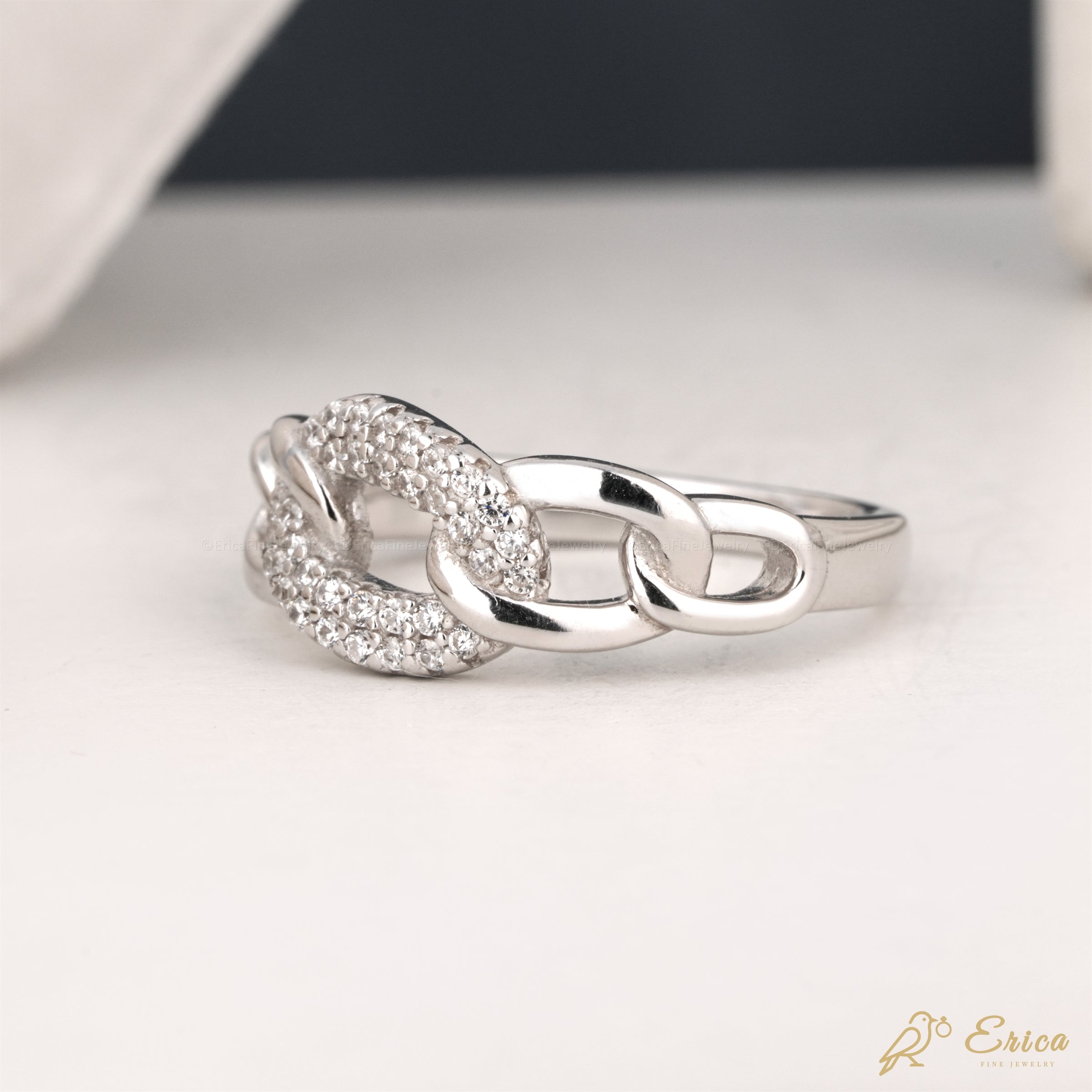The Chain - Pavé Cuban Link Ring