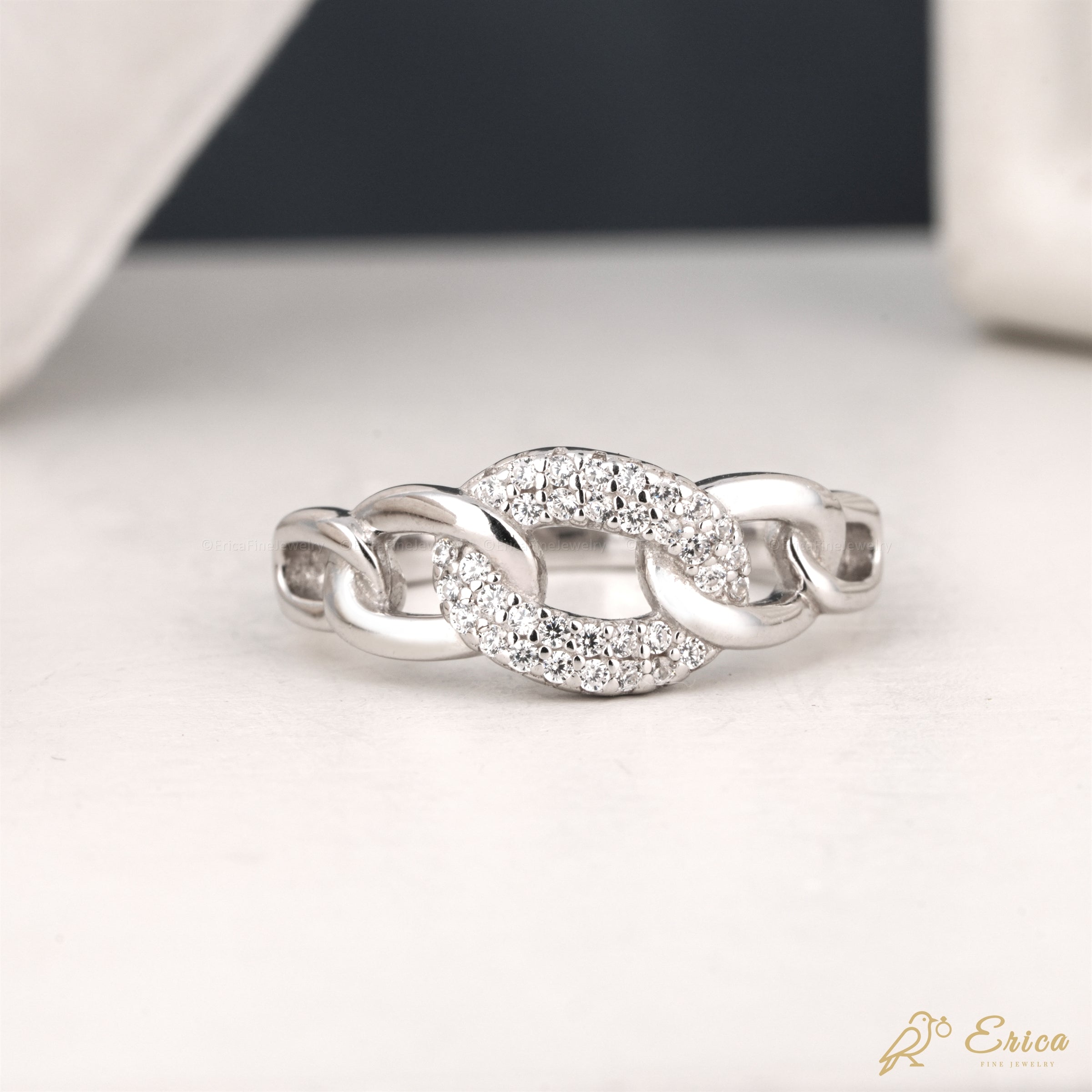 The Chain - Pavé Cuban Link Ring