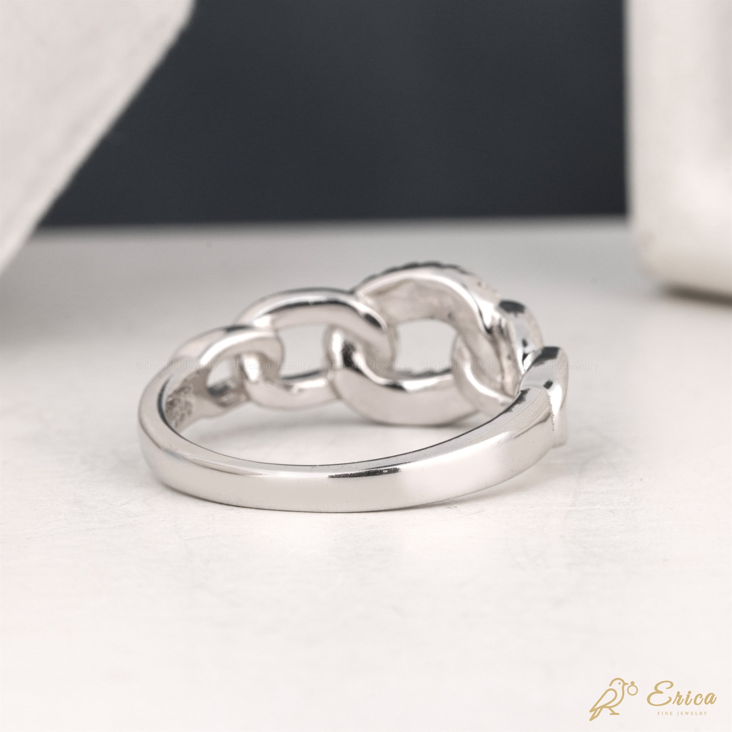 The Chain - Pavé Cuban Link Ring