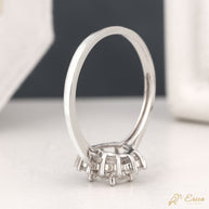 The Seraphina - Oval Vintage Starburst Halo
