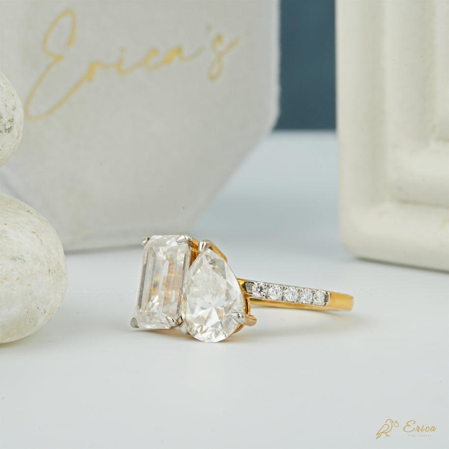 The Regal - Crown Pavé Pear & Emerald Toi et Moi