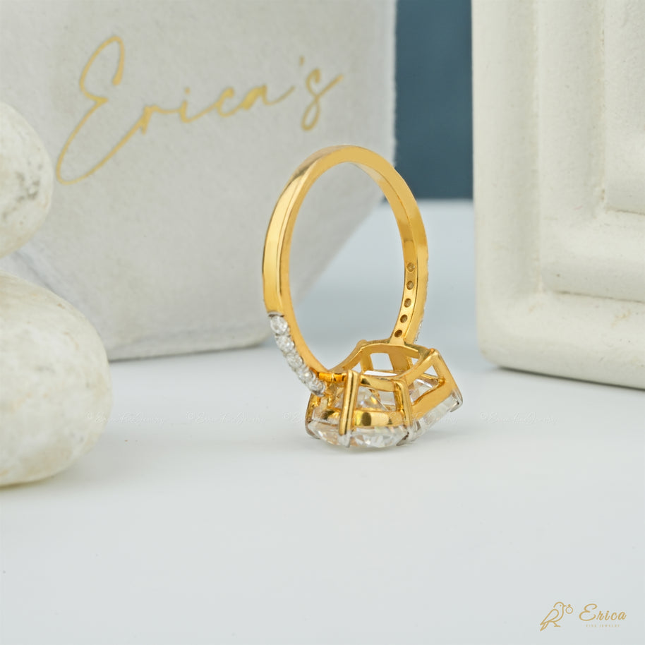 The Regal - Crown Pavé Pear & Emerald Toi et Moi