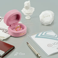 The Versailles - Oval Muse Setting