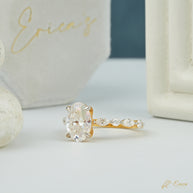 The Capri - Oval Shared Prong Ring