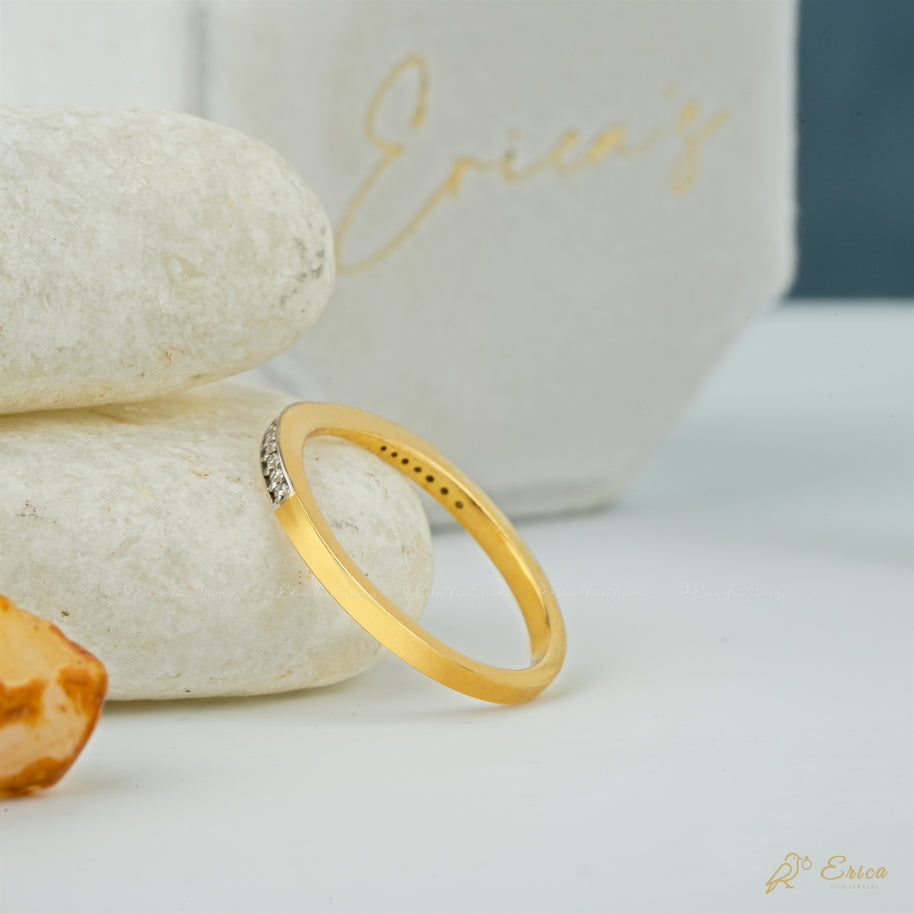 The Delicate - Dainty Pavé Band