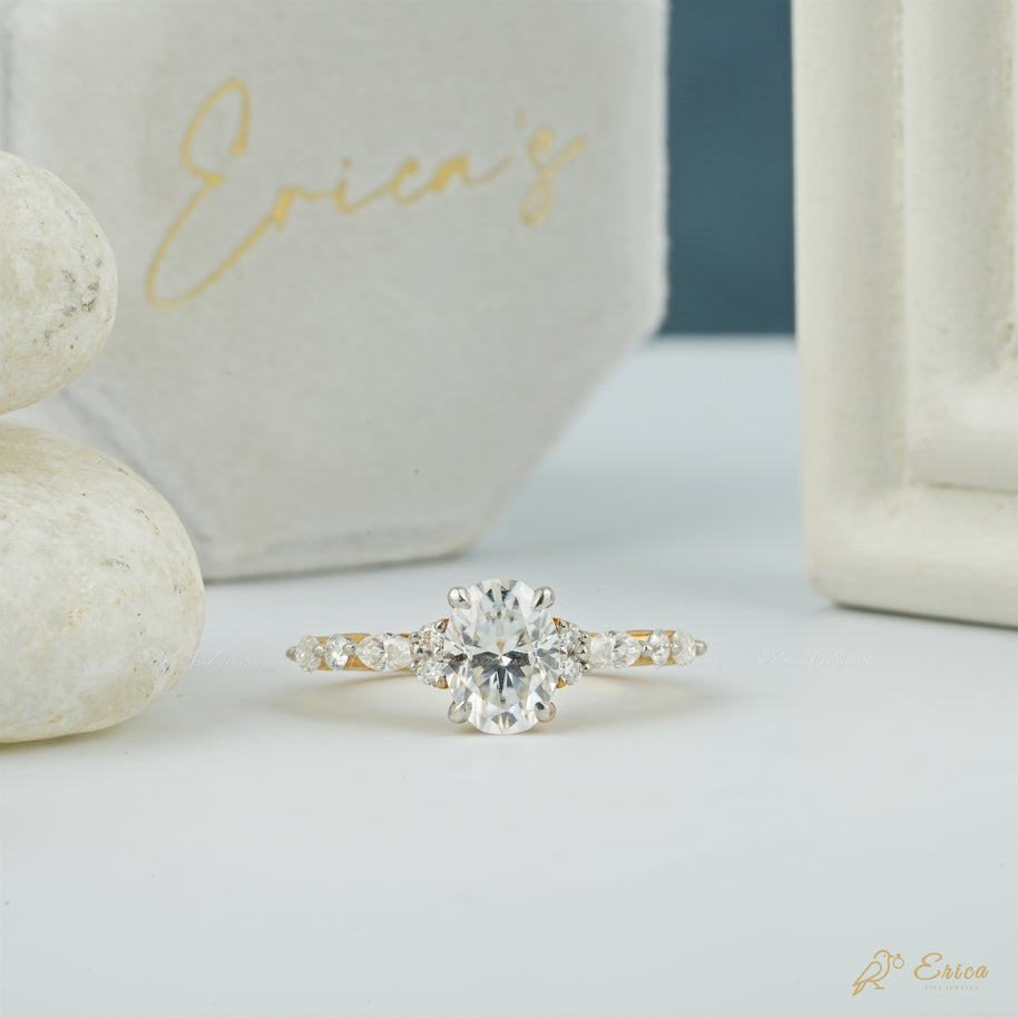The Belle - Oval Pavé with Side Stones