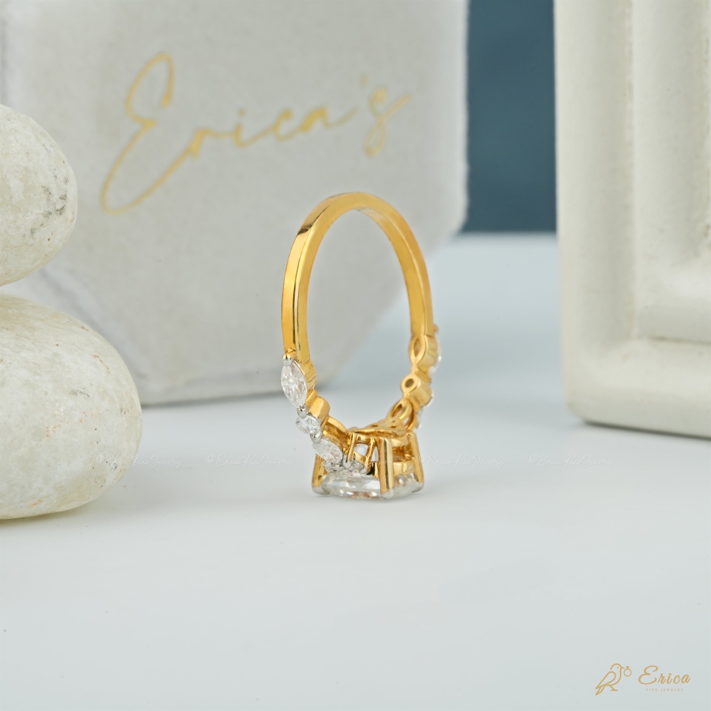 The Belle - Oval Pavé with Side Stones