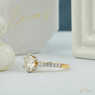 The Moonlight - Round Hidden Halo Pavé