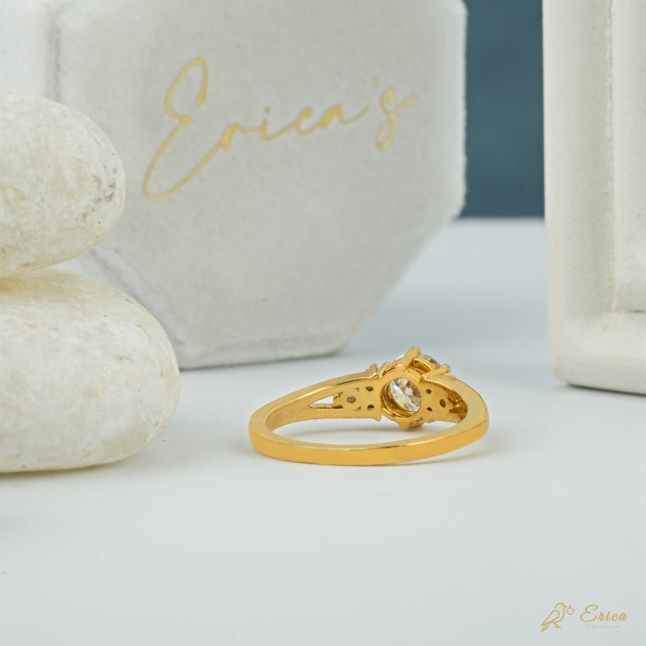The Luna - Round Pavé Solitaire