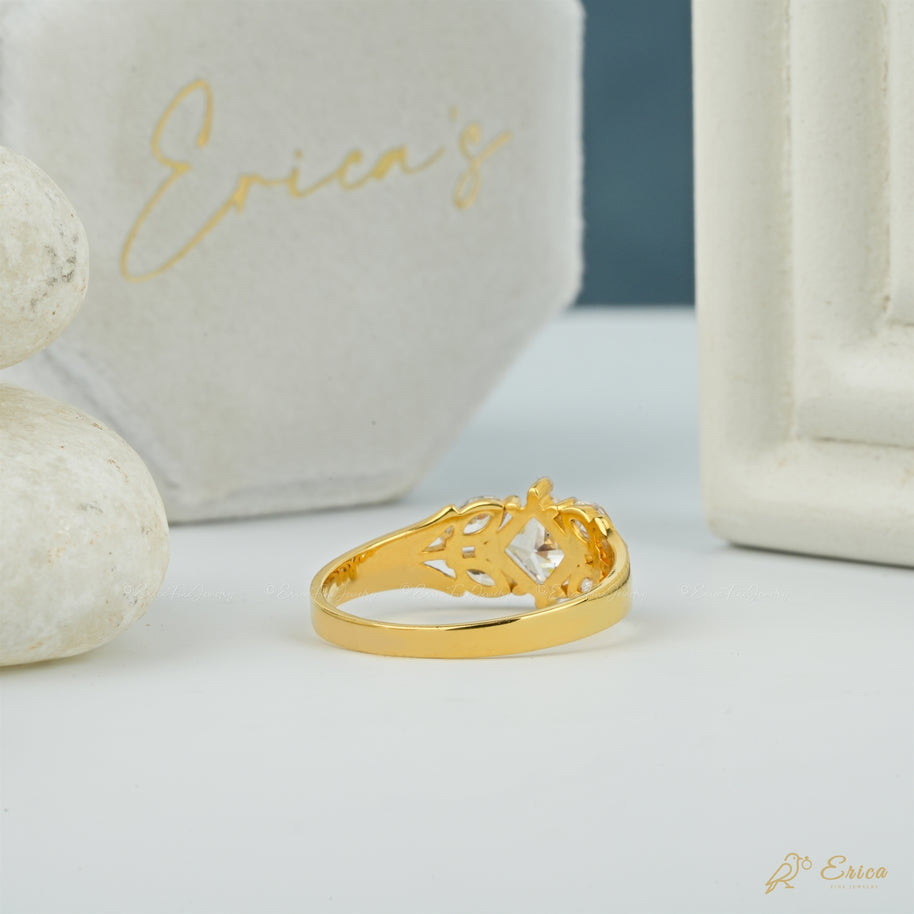 The Royal - Princess Cut with Marquise Sides