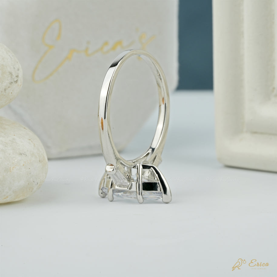 The Deco - Marquise with Baguette Shoulders