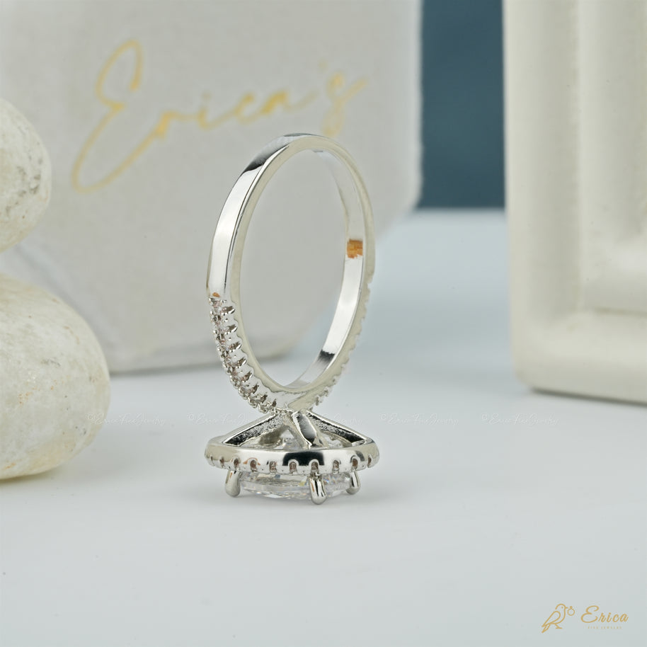The Duchess - Oval Halo Pavé Ring