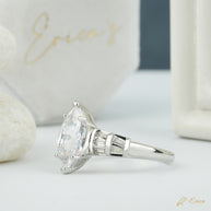 The Antique - Vintage Marquise with Baguettes