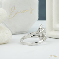 The Antique - Vintage Marquise with Baguettes
