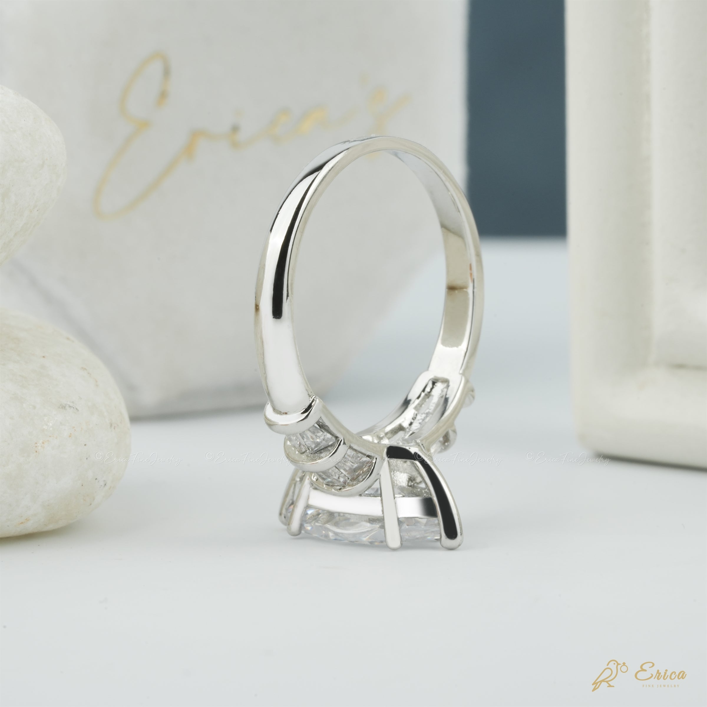 The Antique - Vintage Marquise with Baguettes