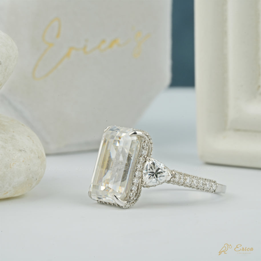 The Opulence - Emerald Halo Split Shank