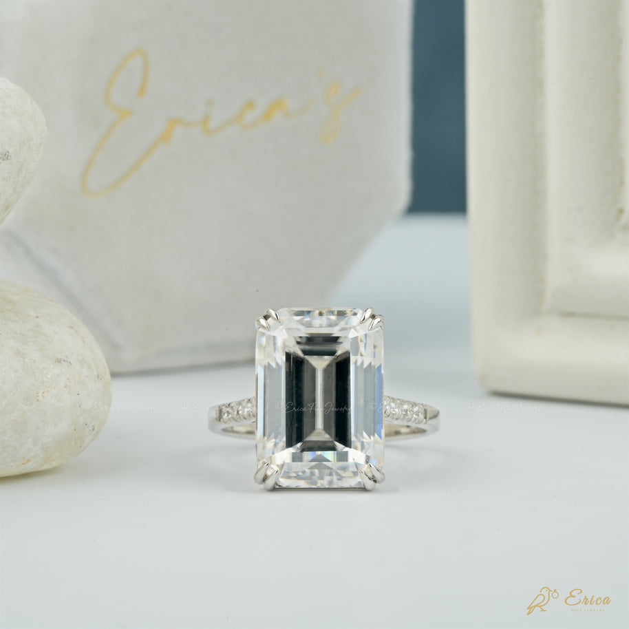 The Luxor - Emerald Solitaire Double Prong