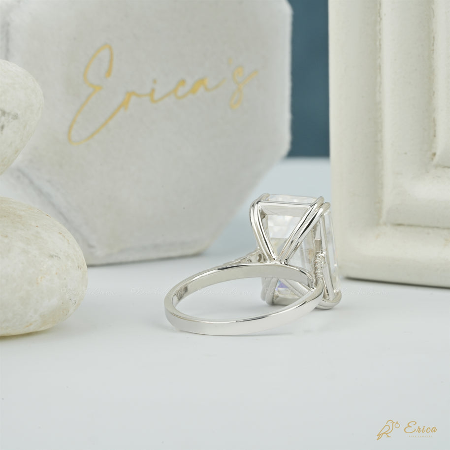 The Luxor - Emerald Solitaire Double Prong