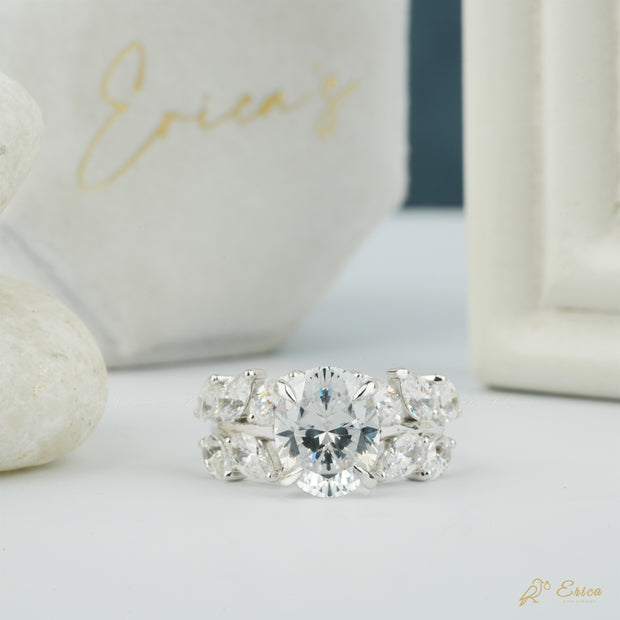 The Garden - Oval Leaf Cluster