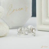The Garden - Oval Leaf Cluster