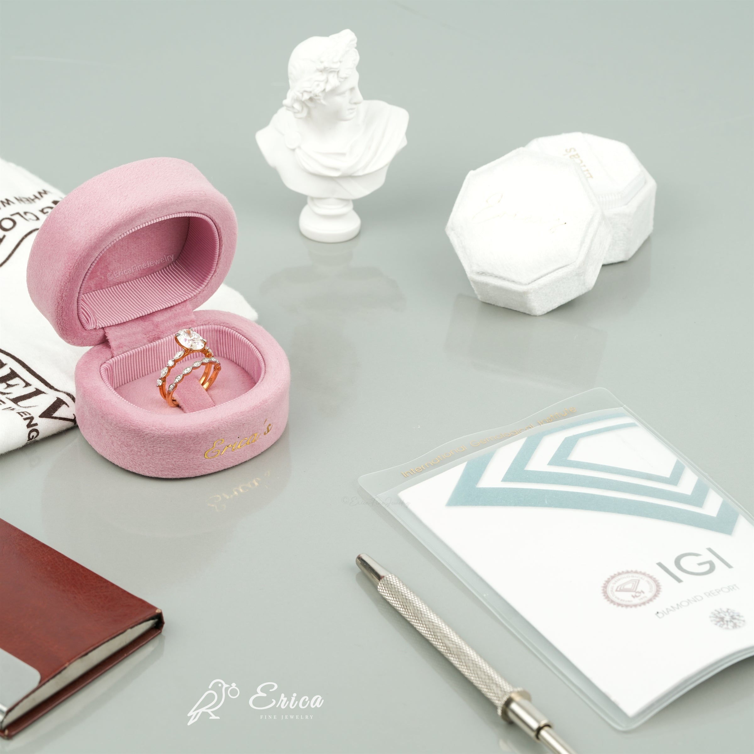 The Heirloom - Oval Milgrain Bridal Set